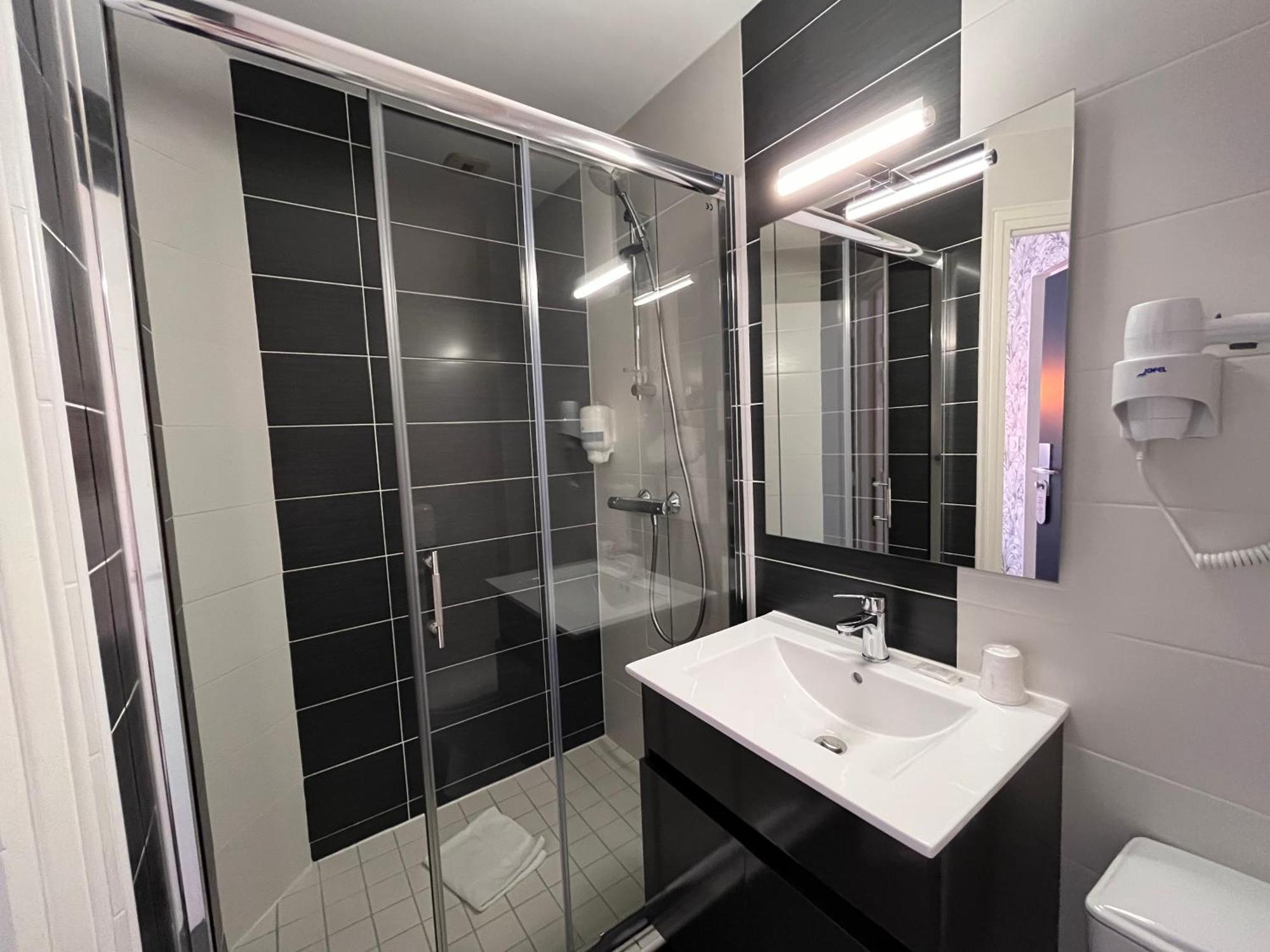 Hotel Le Keroman Lorient Eksteriør bilde